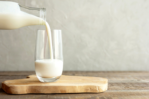 Read more about the article 10 Amazing  Health Benefits Of Milk