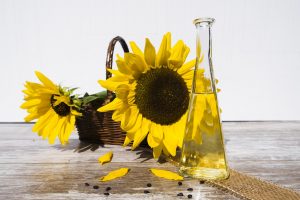 Read more about the article 10 Health Benefits Of Sunflower Oil