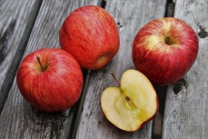 Read more about the article What Are The  Health Benefits Of Apple